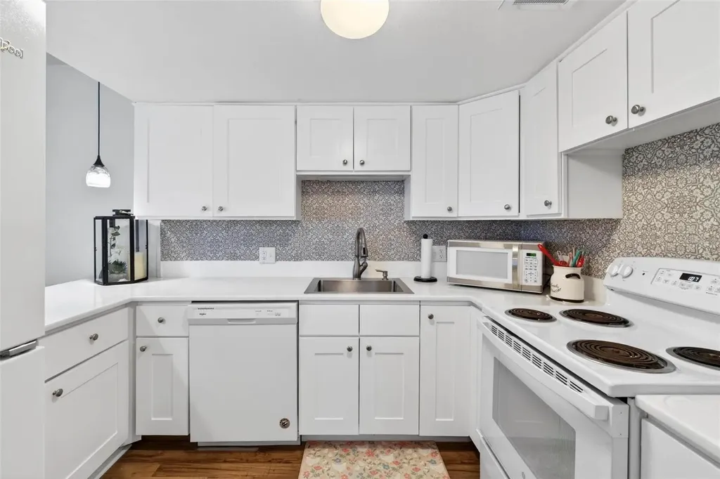 2459 Columbia Drive Clearwater FL 33763