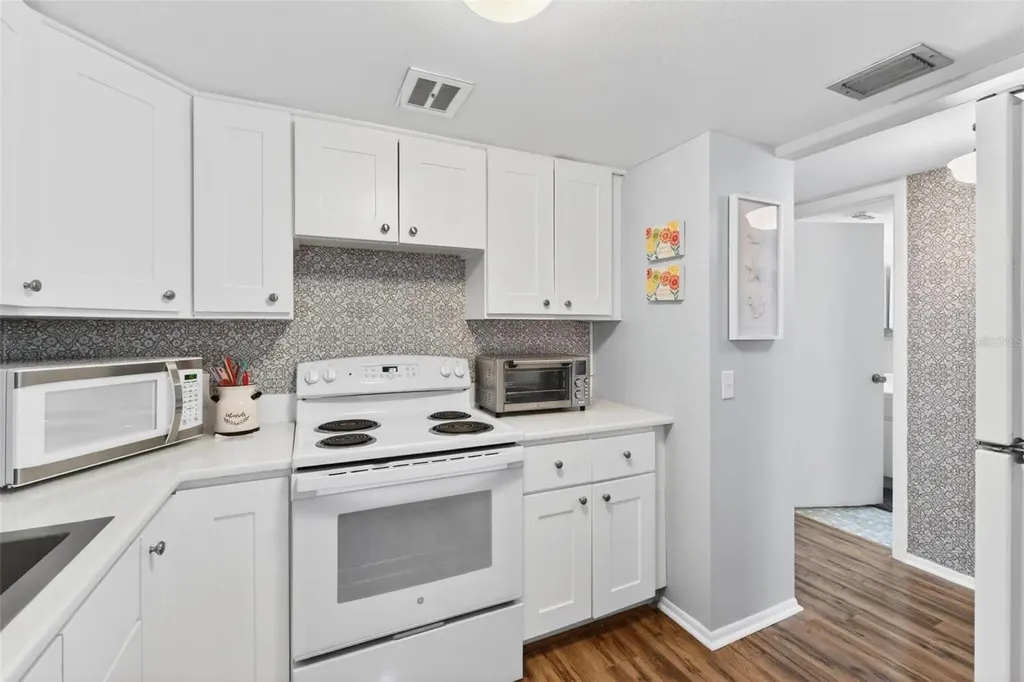 2459 Columbia Drive Clearwater FL 33763