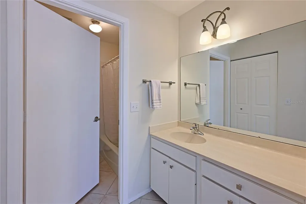 609 Woodlawn Drive Bradenton FL 34210