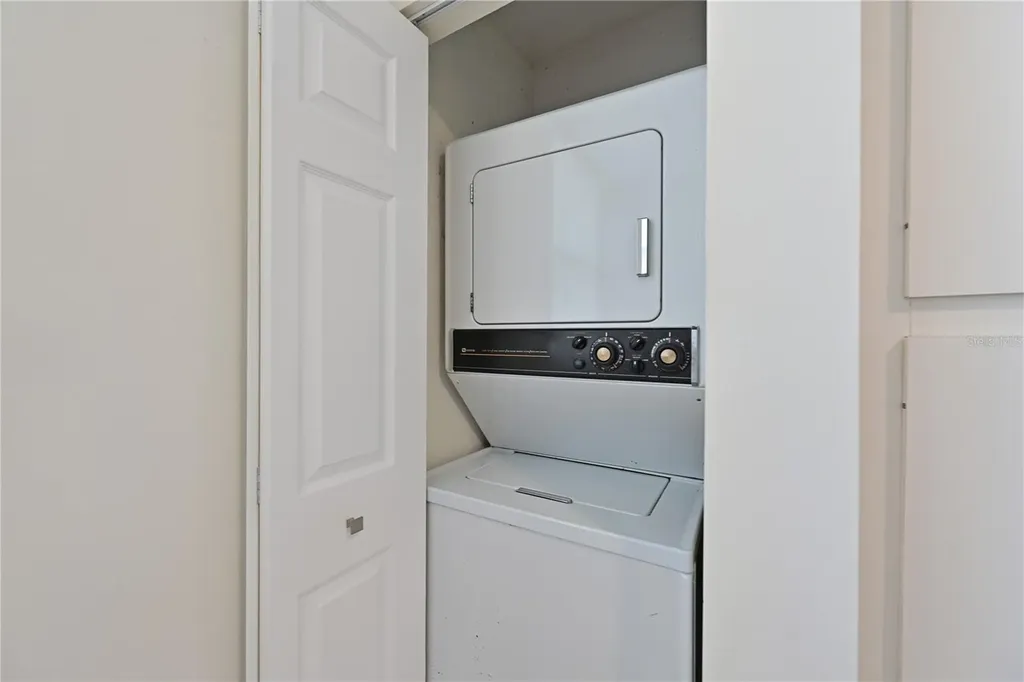 609 Woodlawn Drive Bradenton FL 34210