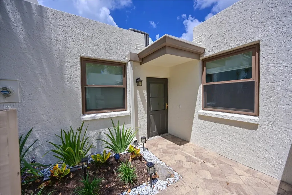 609 Woodlawn Drive Bradenton FL 34210
