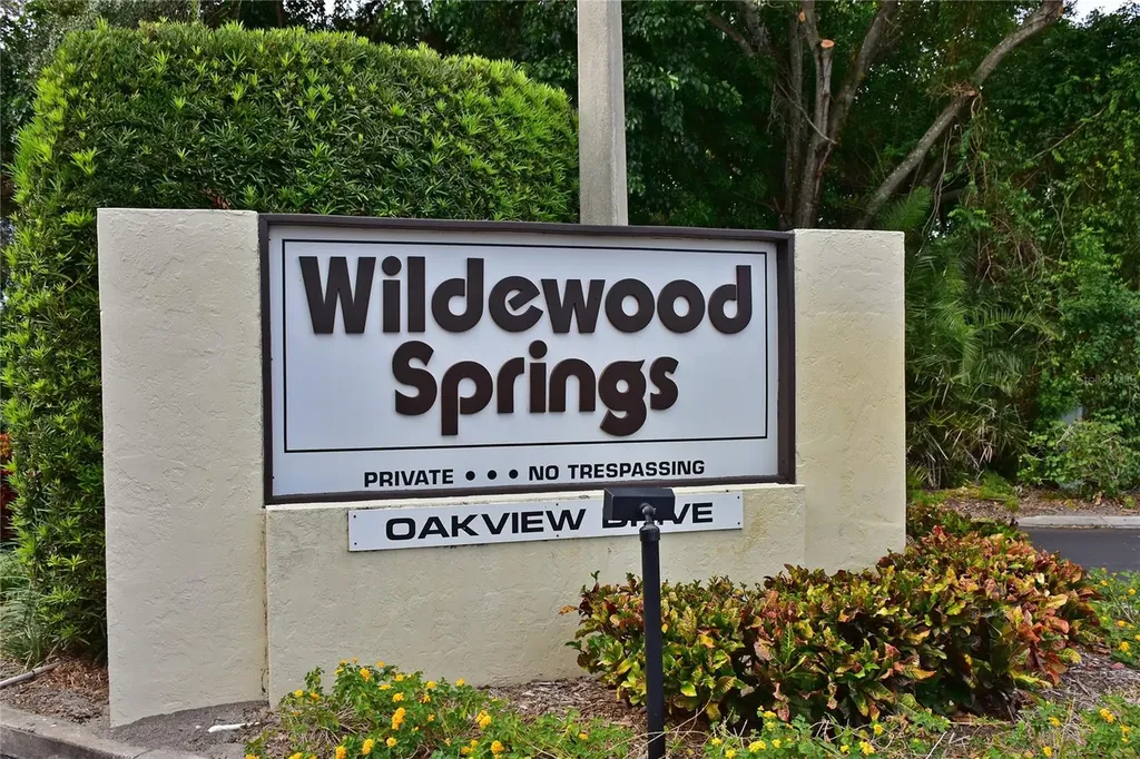 609 Woodlawn Drive Bradenton FL 34210