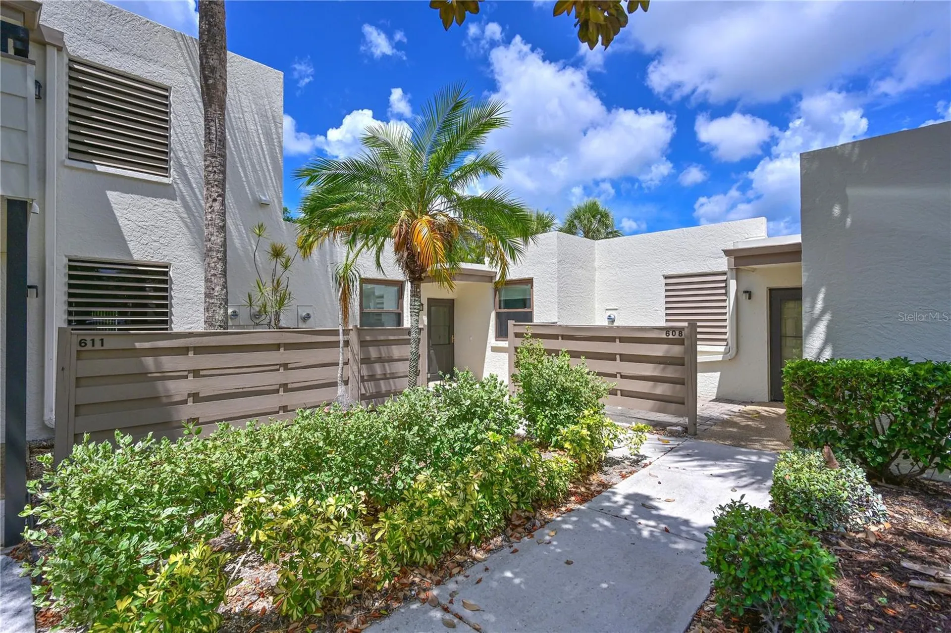 609 Woodlawn Drive Bradenton FL 34210