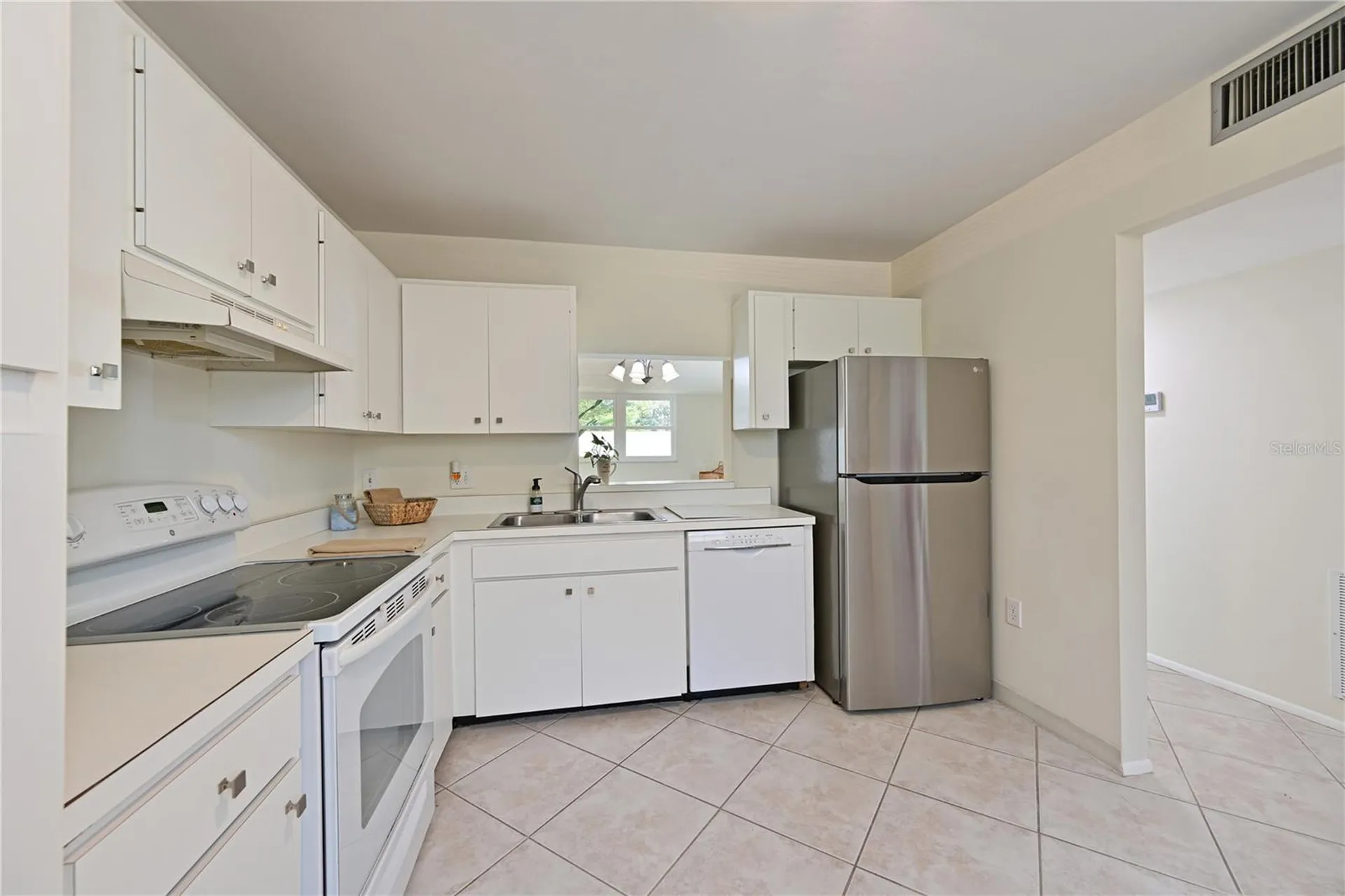 609 Woodlawn Drive Bradenton FL 34210