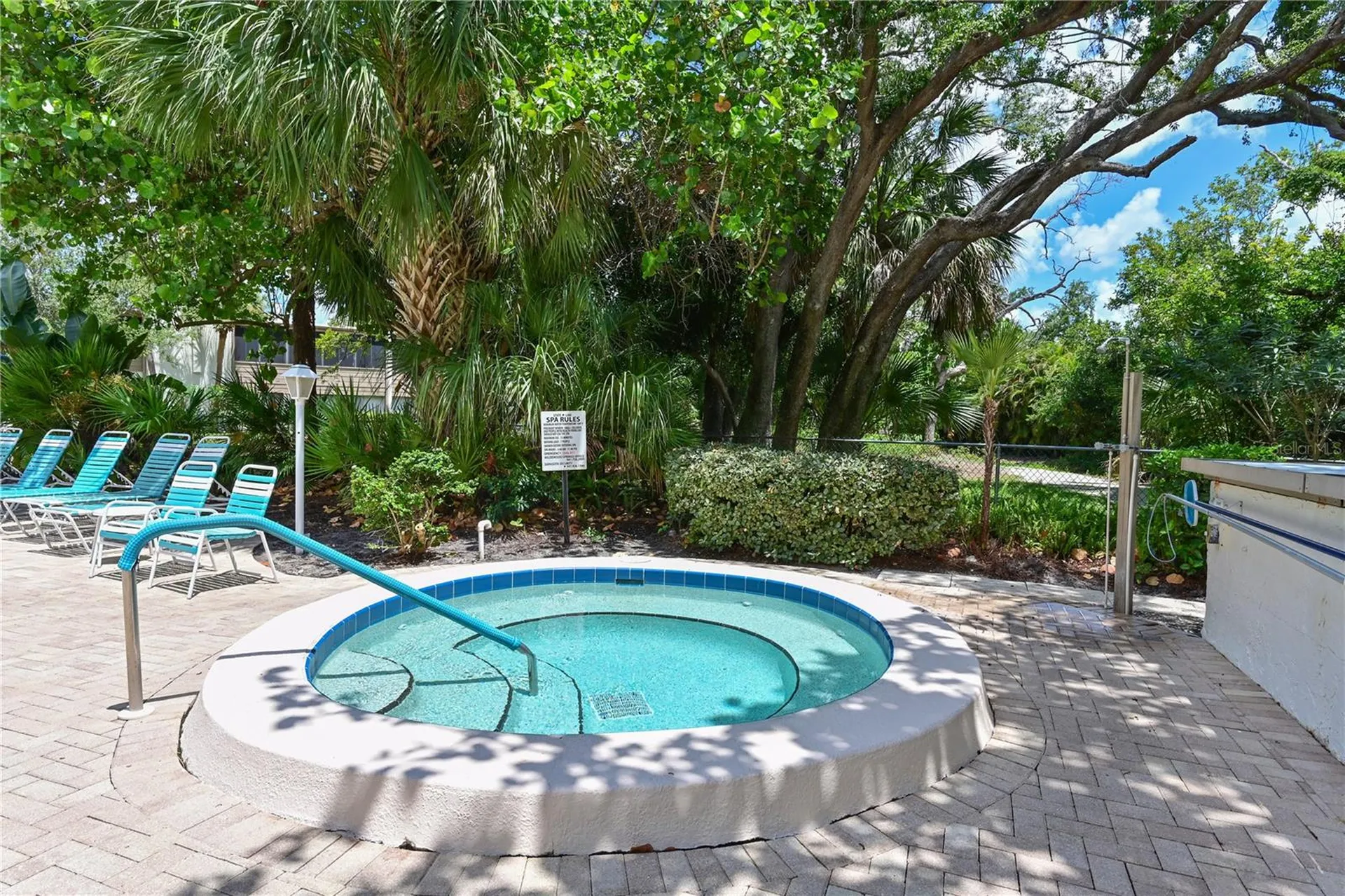 609 Woodlawn Drive Bradenton FL 34210