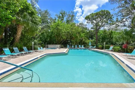 609 Woodlawn Drive Bradenton FL 34210