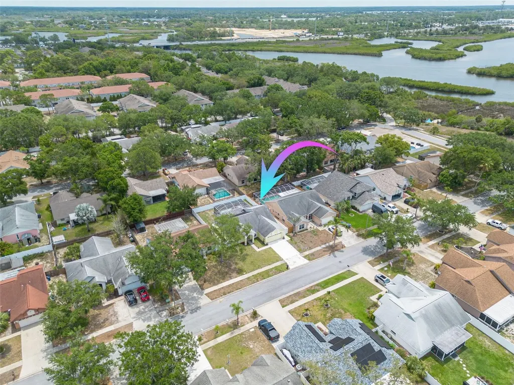 1472 Bay View Street Tarpon Springs FL 34689