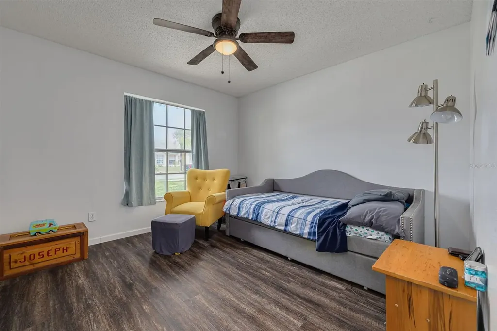 1472 Bay View Street Tarpon Springs FL 34689