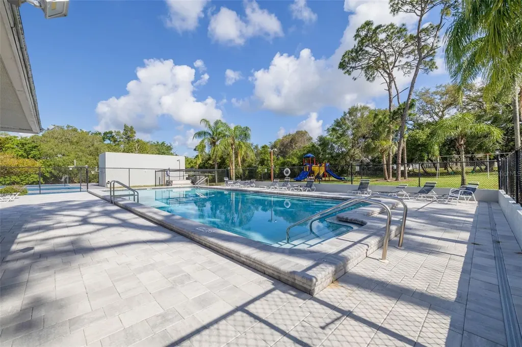 1472 Bay View Street Tarpon Springs FL 34689