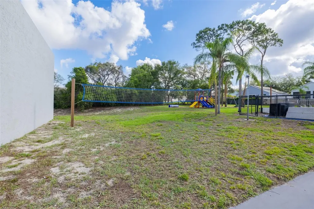 1472 Bay View Street Tarpon Springs FL 34689