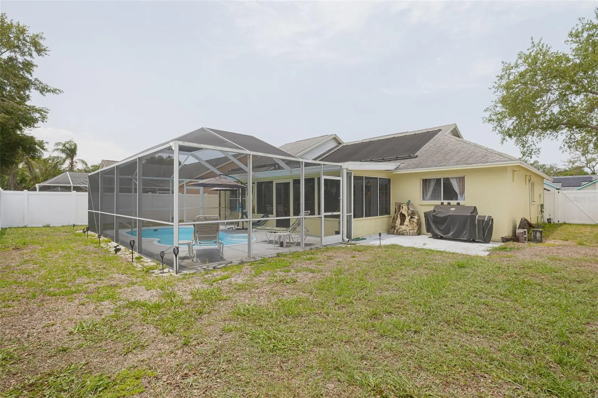 1472 Bay View Street Tarpon Springs FL 34689