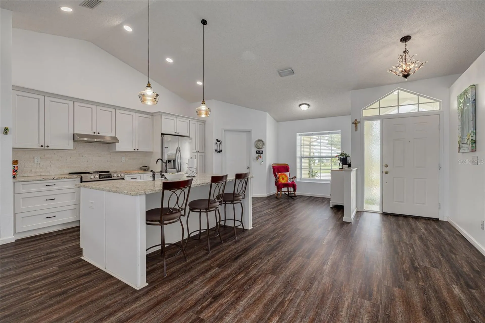 1472 Bay View Street Tarpon Springs FL 34689