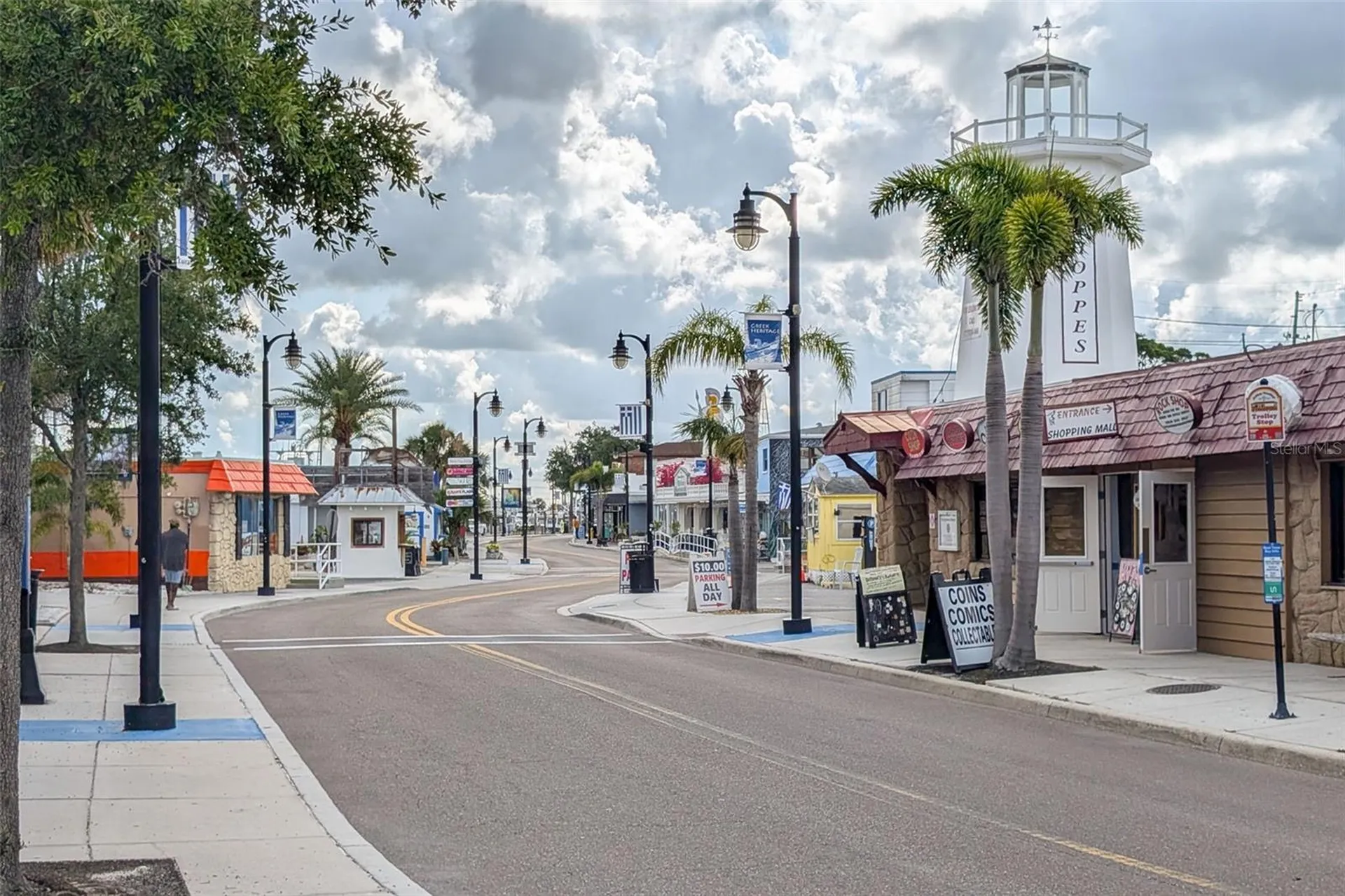 1472 Bay View Street Tarpon Springs FL 34689