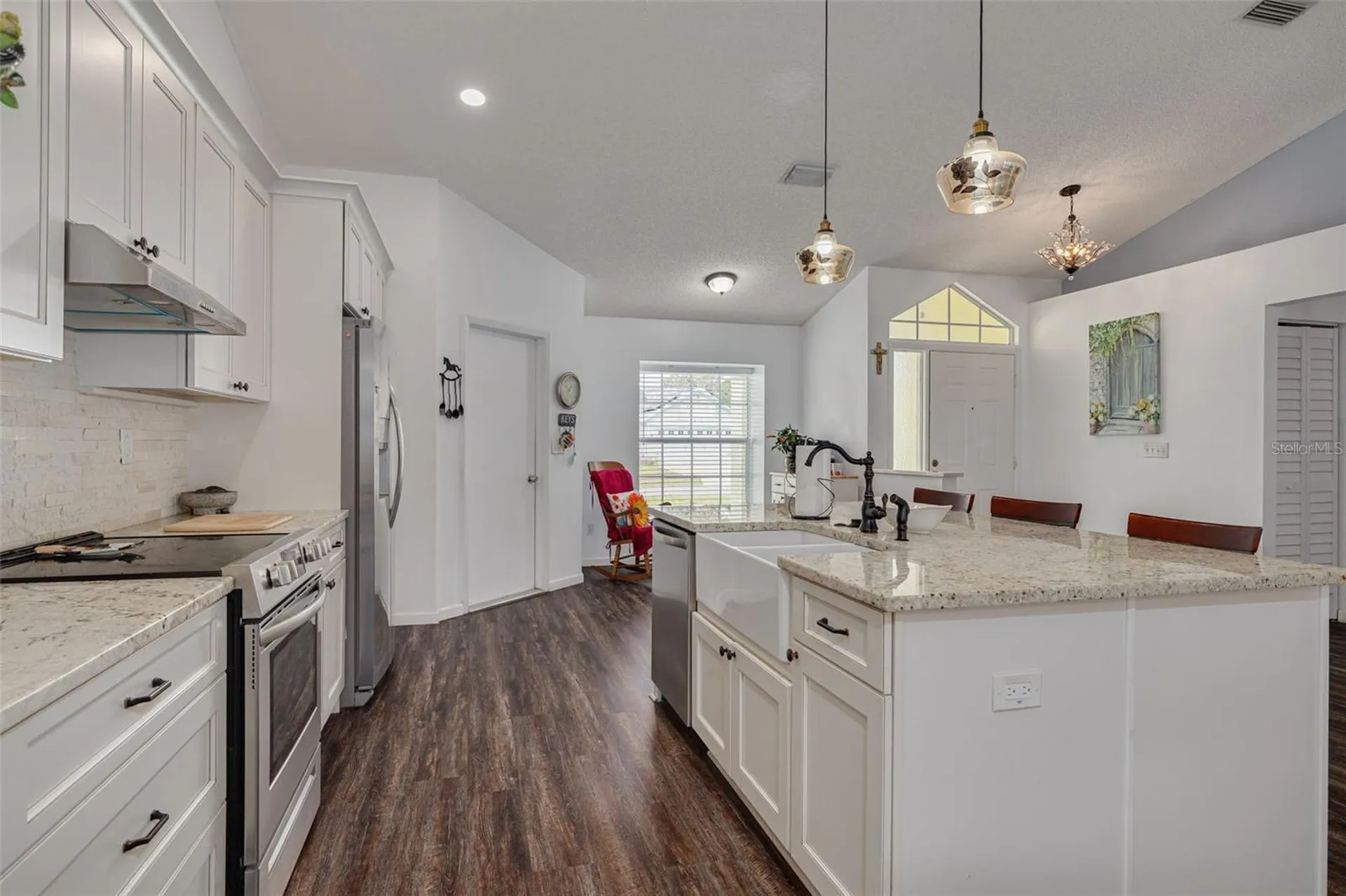 1472 Bay View Street Tarpon Springs FL 34689