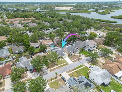 1472 Bay View Street Tarpon Springs FL 34689