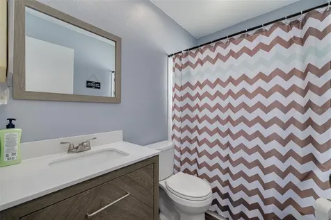 1472 Bay View Street Tarpon Springs FL 34689