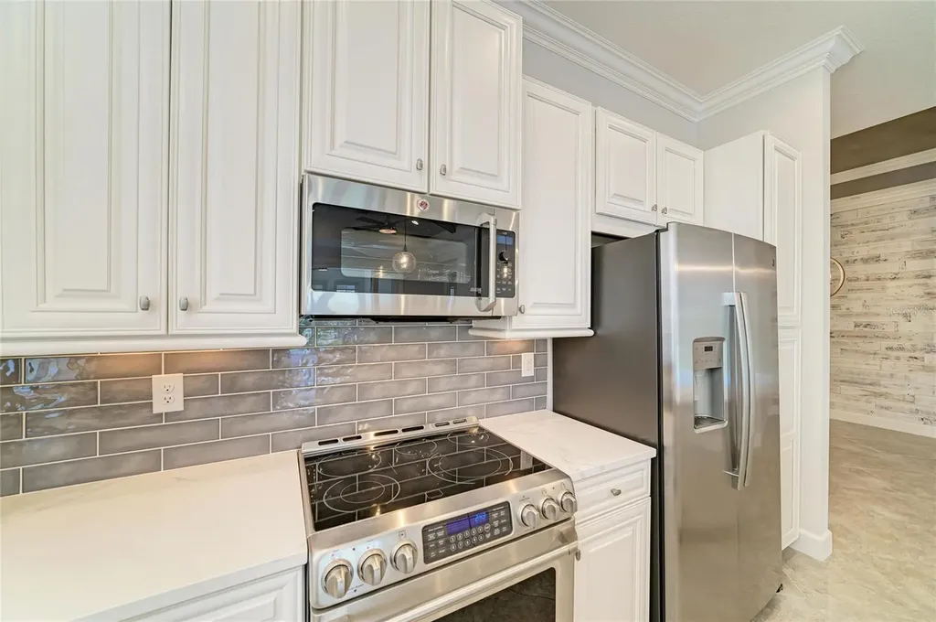 340 Sapphire Lake Drive Bradenton FL 34209