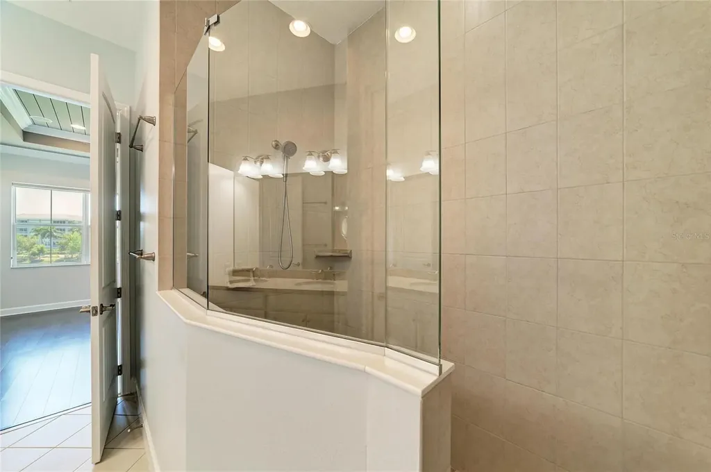 340 Sapphire Lake Drive Bradenton FL 34209