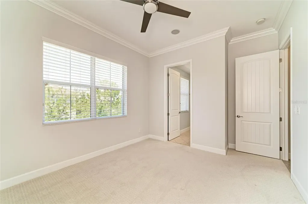 340 Sapphire Lake Drive Bradenton FL 34209
