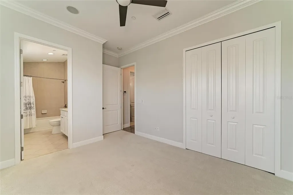 340 Sapphire Lake Drive Bradenton FL 34209