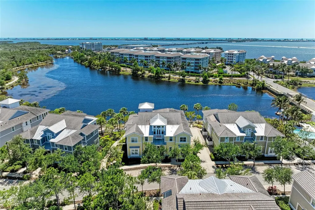 340 Sapphire Lake Drive Bradenton FL 34209