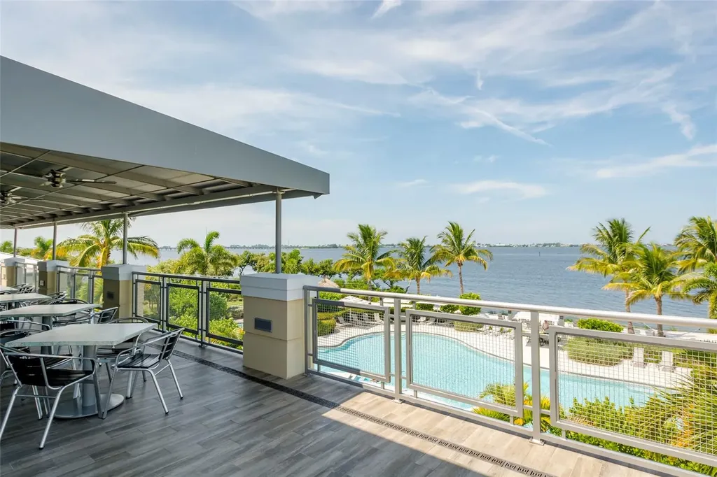 340 Sapphire Lake Drive Bradenton FL 34209