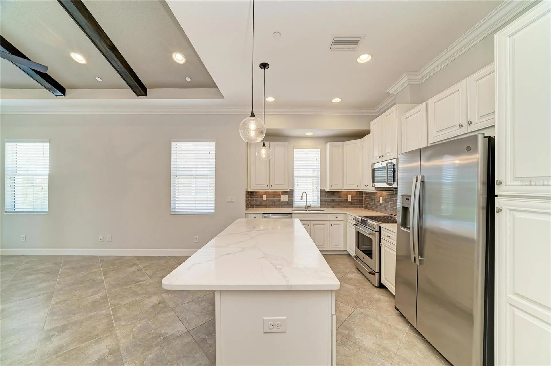 340 Sapphire Lake Drive Bradenton FL 34209