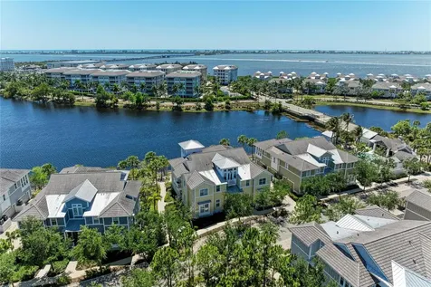 340 Sapphire Lake Drive Bradenton FL 34209