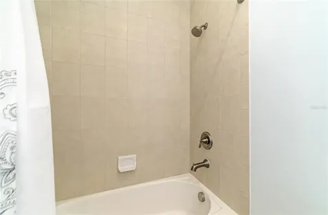 340 Sapphire Lake Drive Bradenton FL 34209