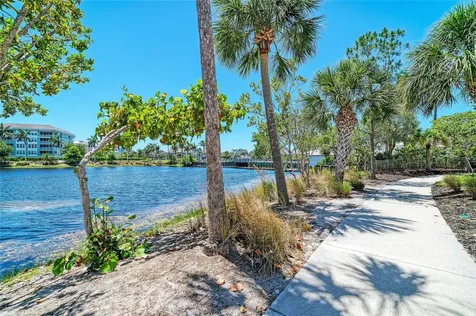 340 Sapphire Lake Drive Bradenton FL 34209
