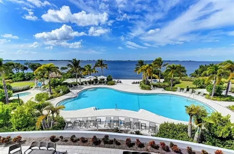 340 Sapphire Lake Drive Bradenton FL 34209