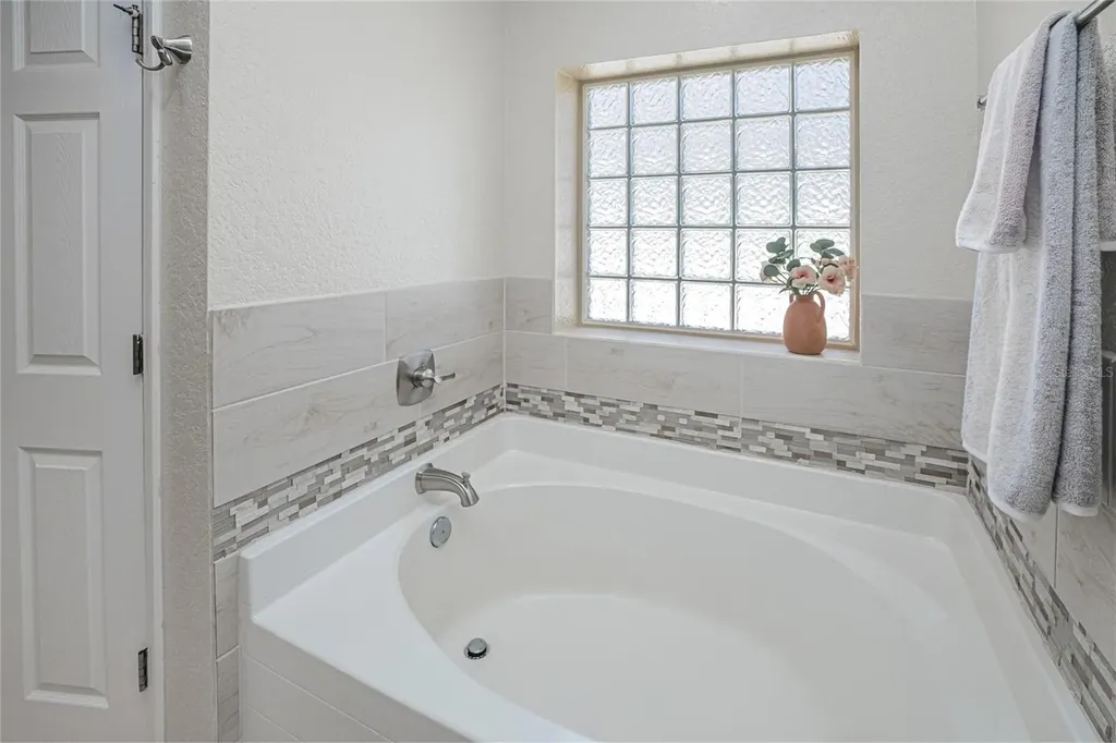1091 Comfort Lane North Port FL 34288
