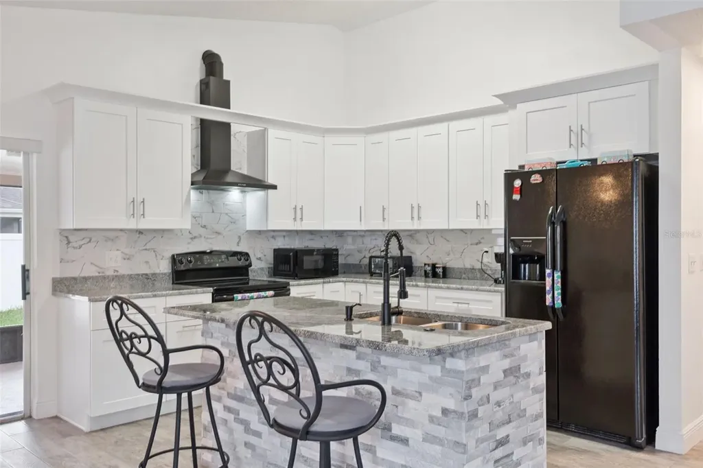 2744 Palm Isle Way Orlando FL 32829