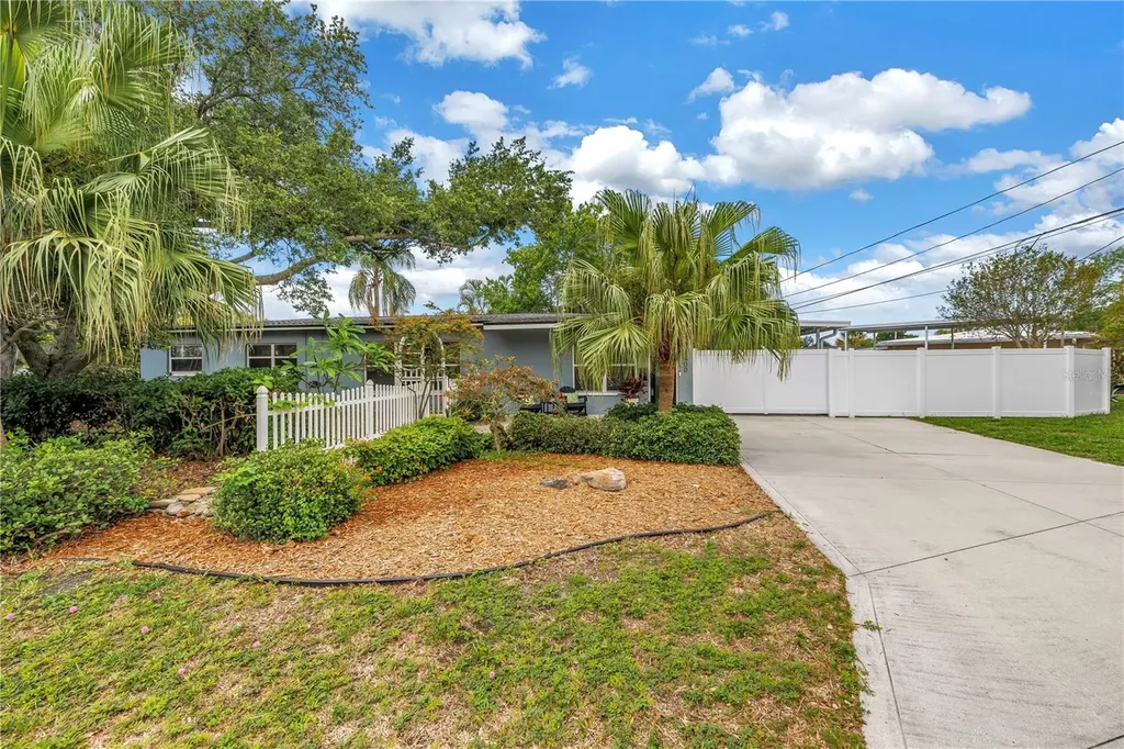 7400 19th Avenue N St Petersburg FL 33710