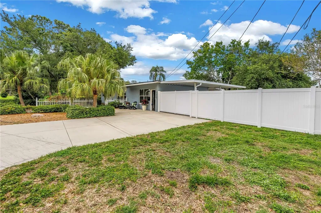 7400 19th Avenue N St Petersburg FL 33710
