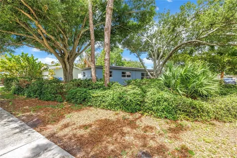 7400 19th Avenue N St Petersburg FL 33710