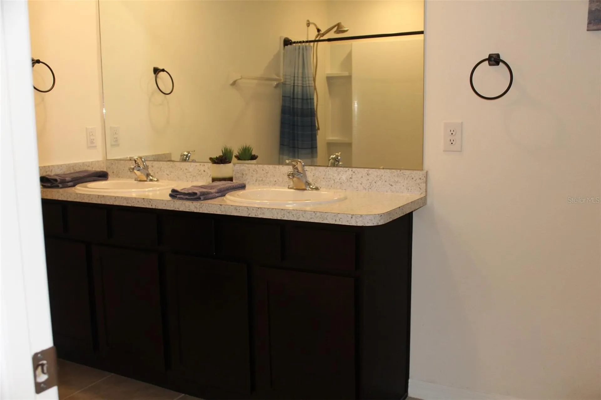 810 Will Scarlett Avenue Ruskin FL 33570