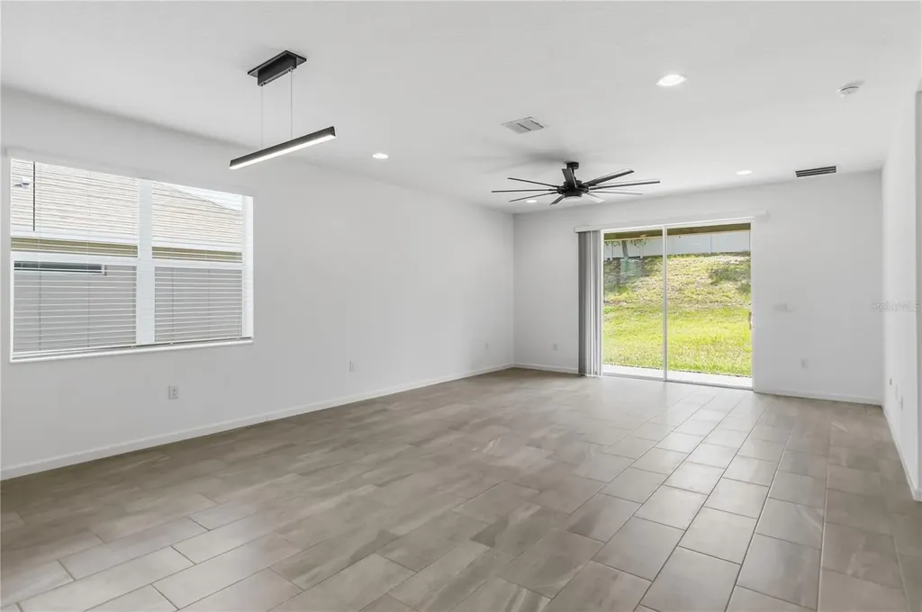 413 Sapphire Drive Davenport FL 33837