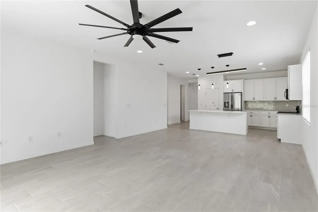 413 Sapphire Drive Davenport FL 33837