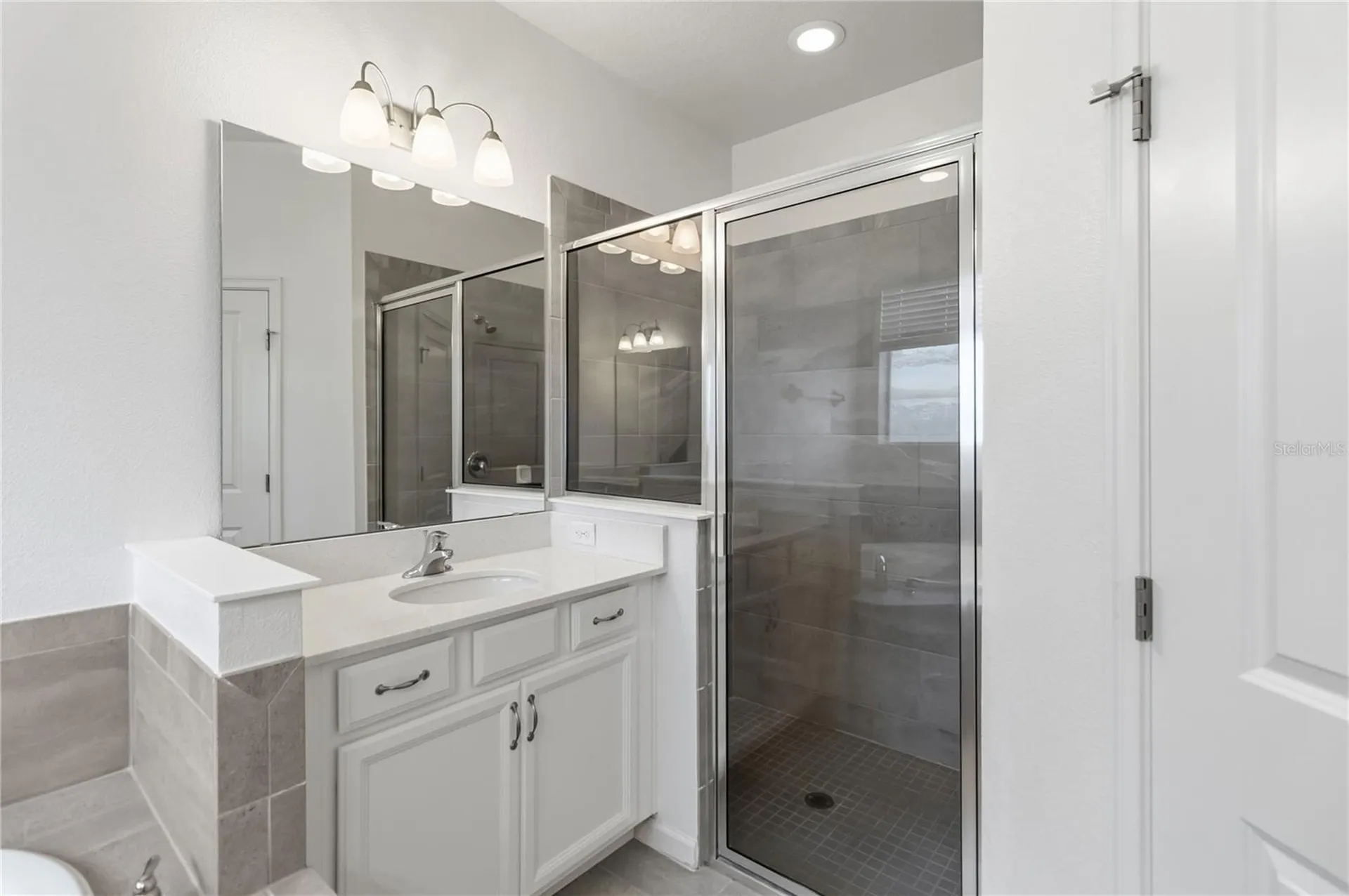 413 Sapphire Drive Davenport FL 33837