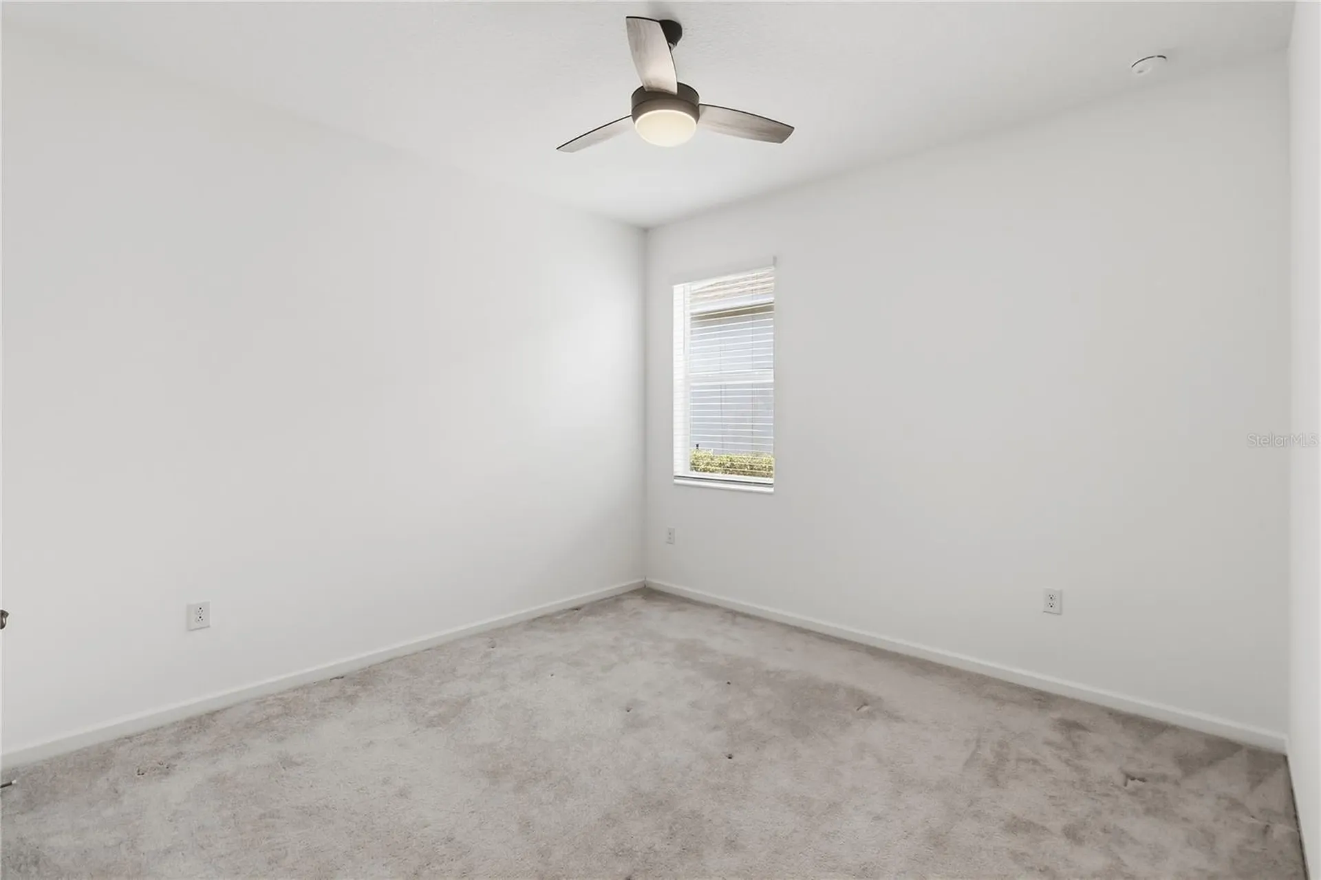413 Sapphire Drive Davenport FL 33837