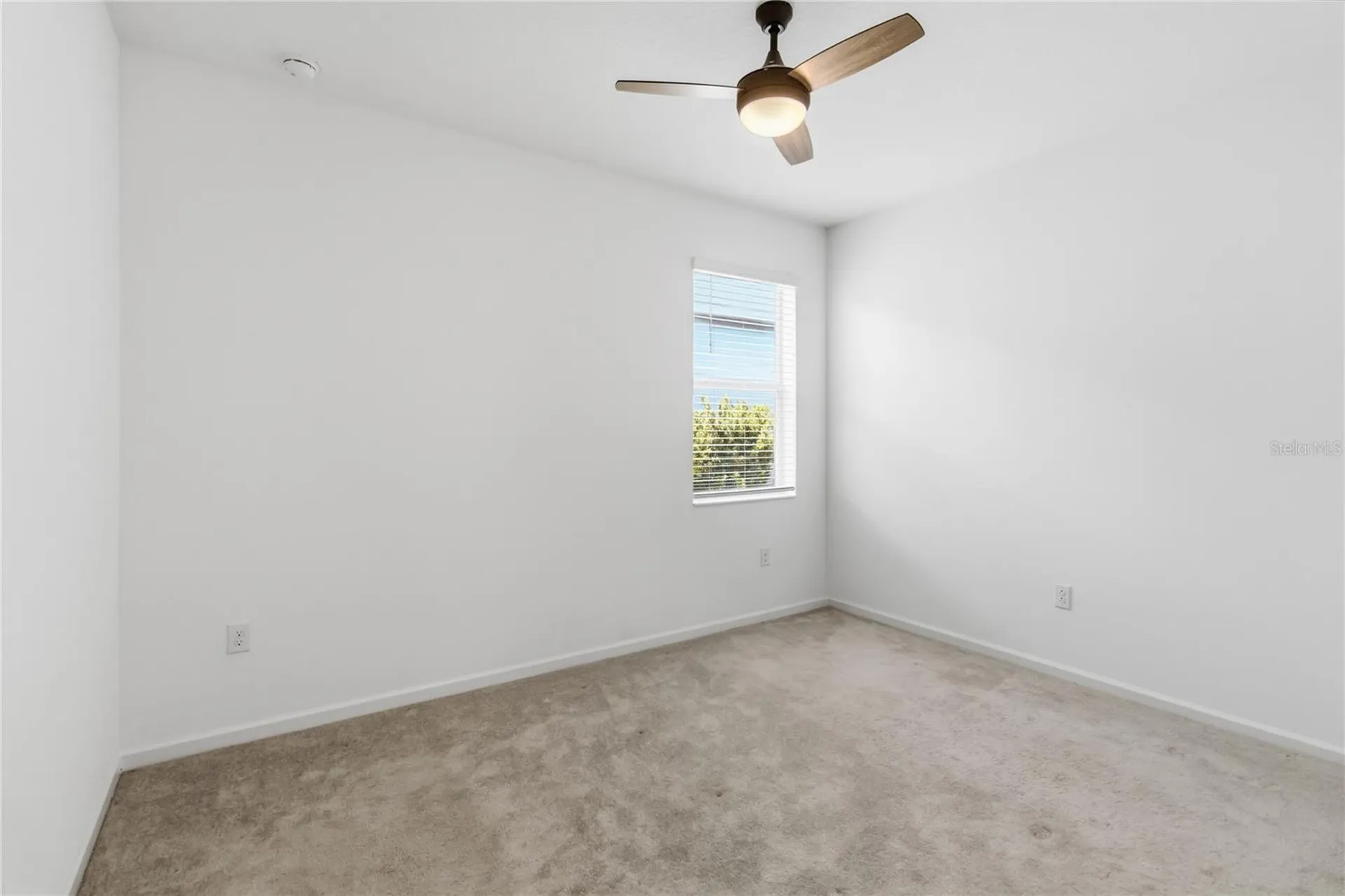413 Sapphire Drive Davenport FL 33837