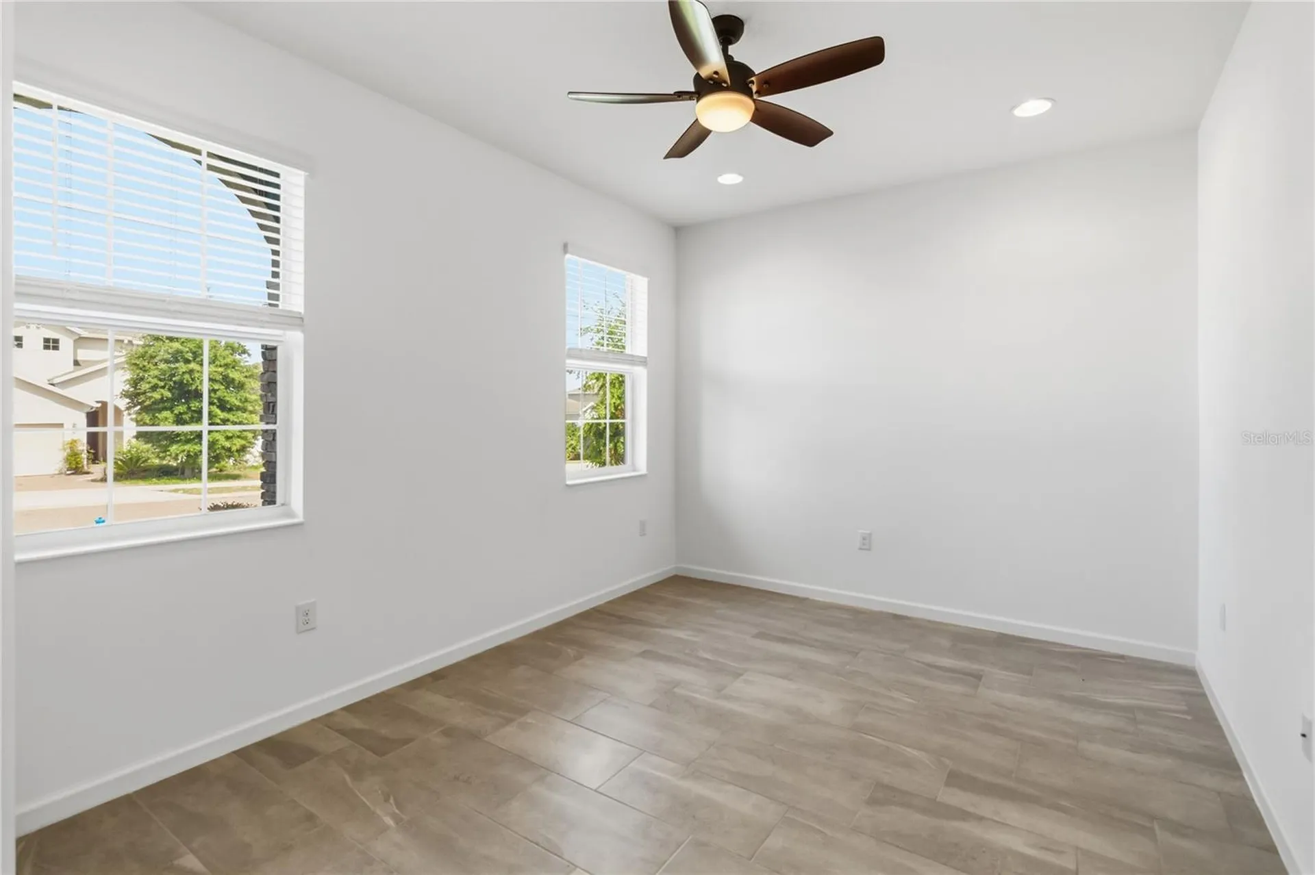 413 Sapphire Drive Davenport FL 33837
