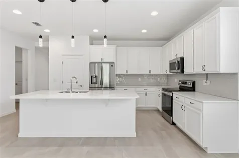 413 Sapphire Drive Davenport FL 33837