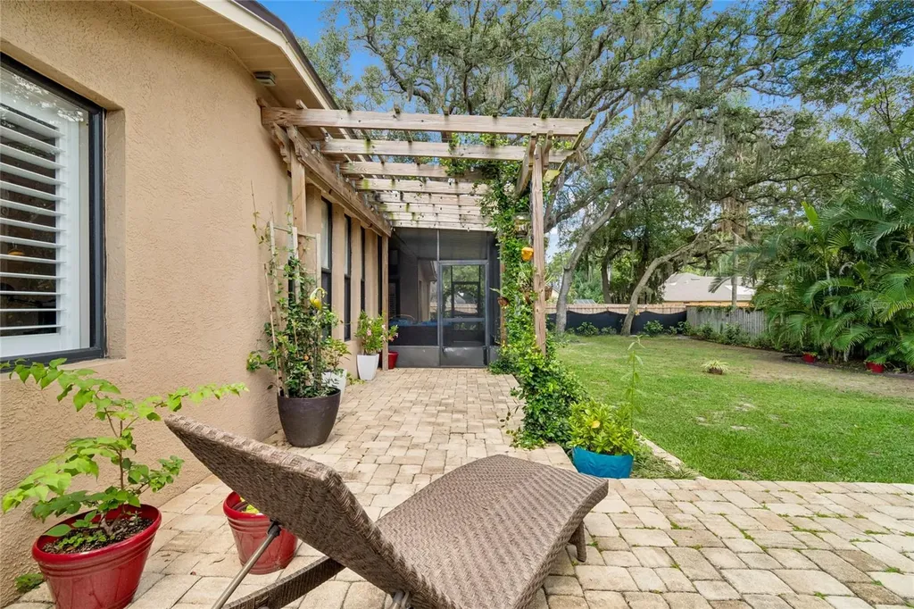 3602 Arlington Oaks Court Tampa FL 33618