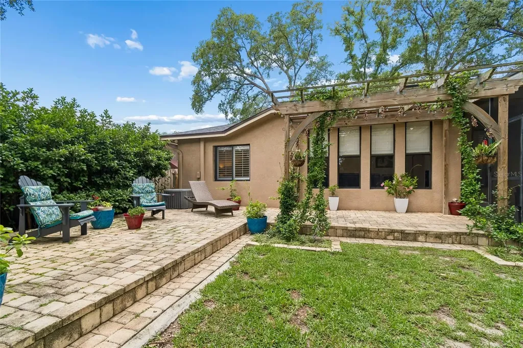 3602 Arlington Oaks Court Tampa FL 33618