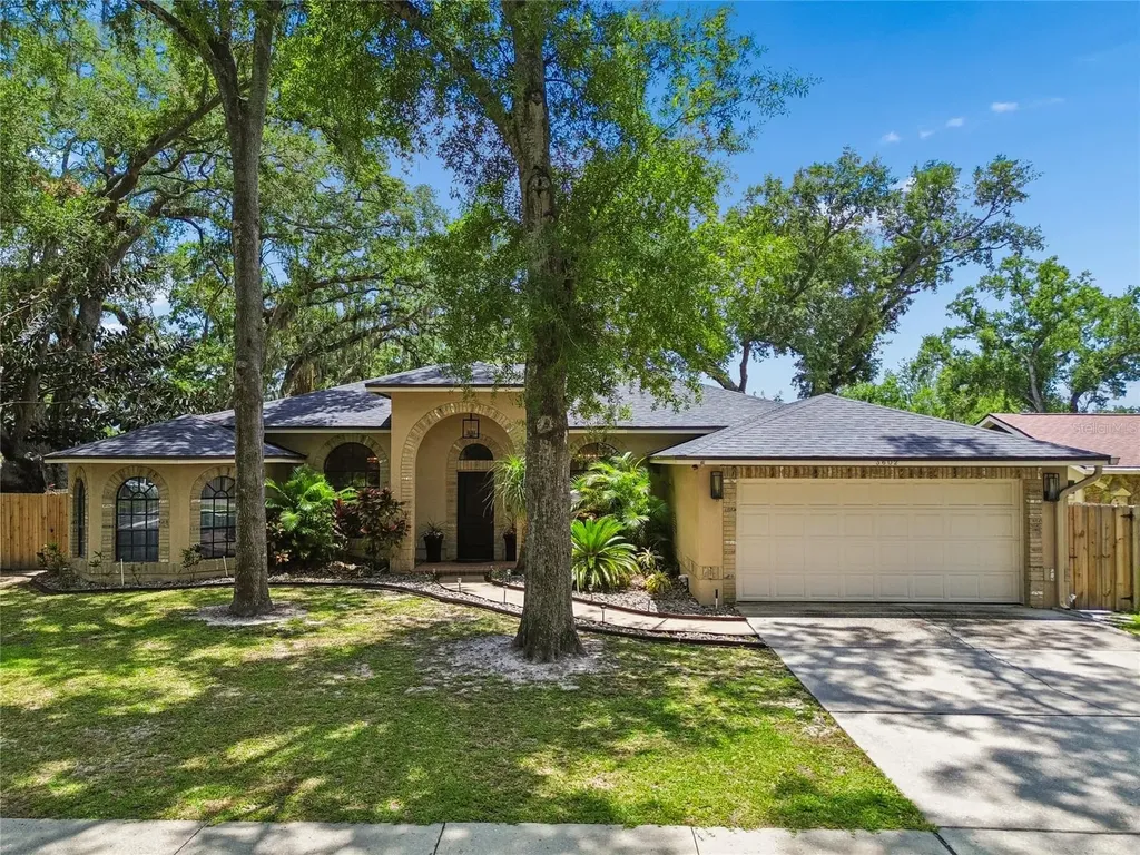 3602 Arlington Oaks Court Tampa FL 33618