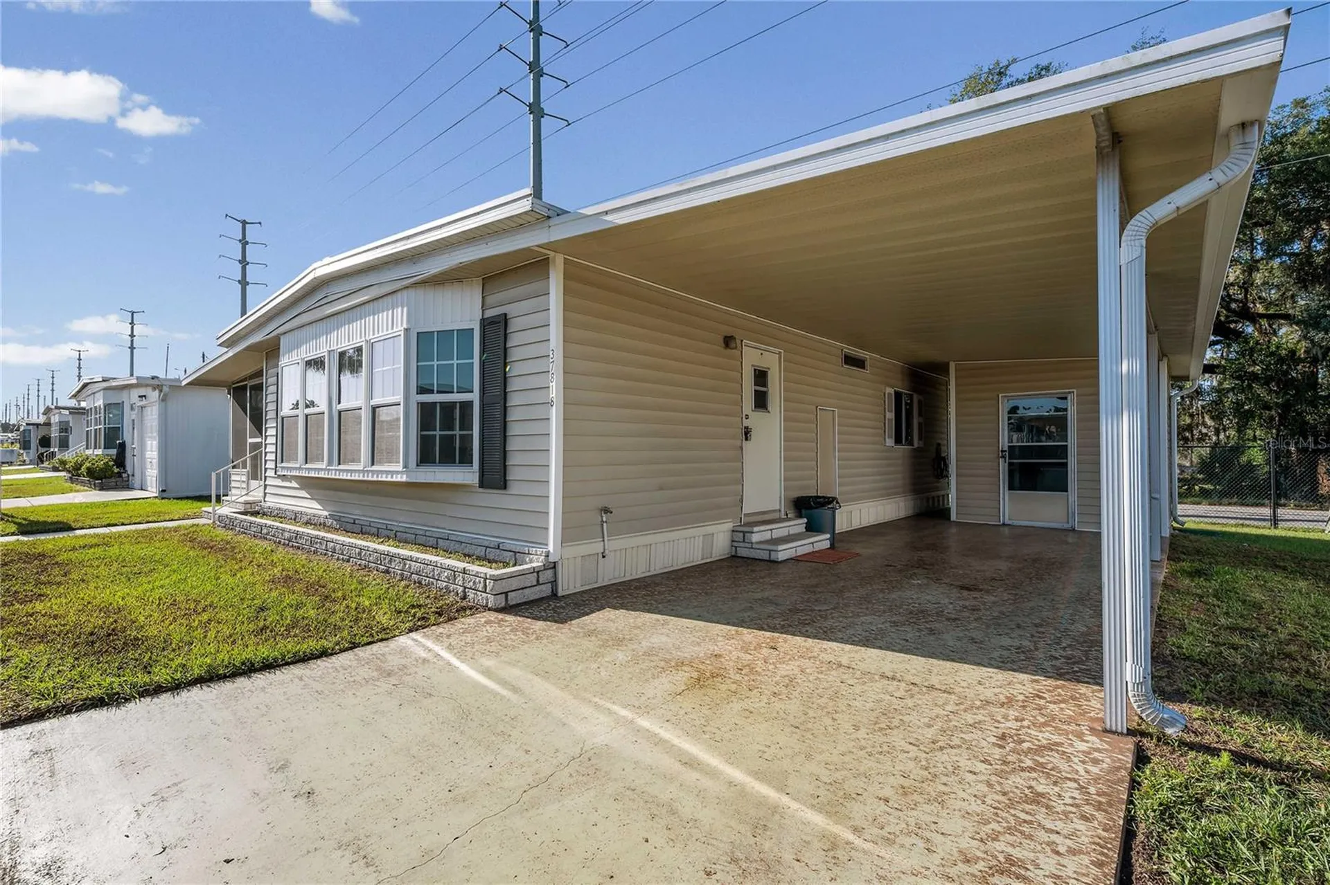37818 Valencia Avenue Zephyrhills FL 33541