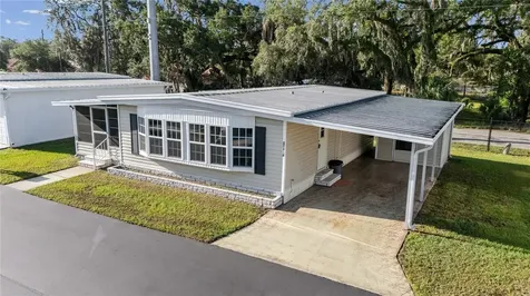 37818 Valencia Avenue Zephyrhills FL 33541