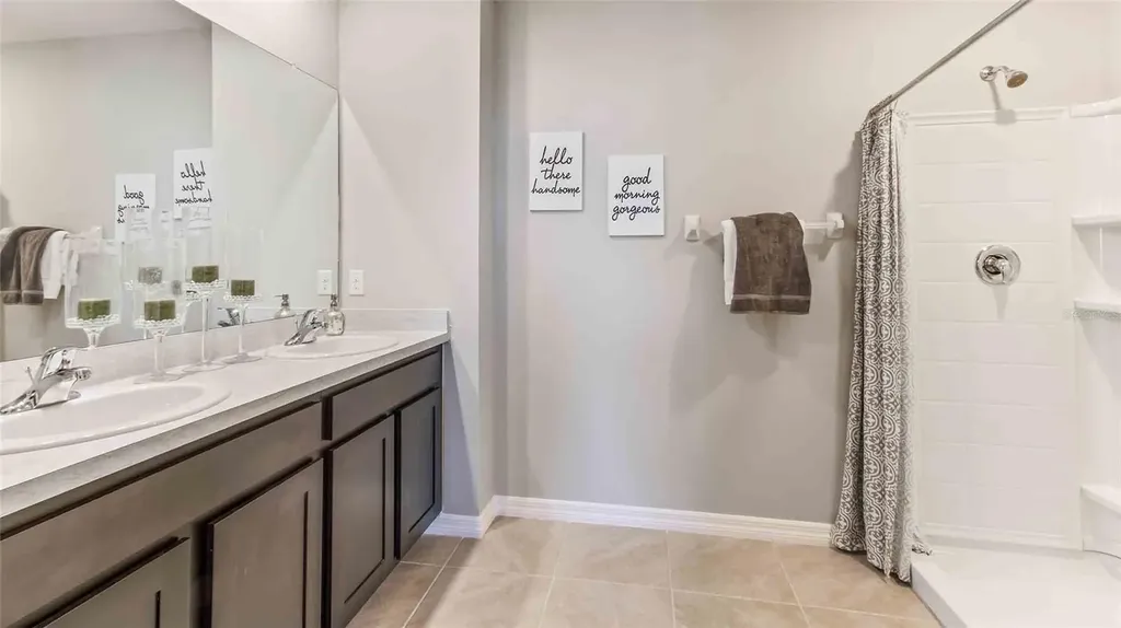 11982 Noble Chase Path Dade City FL 33525